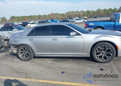2018 Chrysler 300 300S из США, поврежденный, VIN 2C3CCABG7JH266590